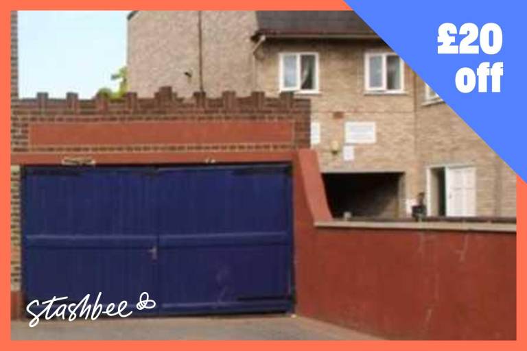 Storage space available to rent in Garage in Enfield (EN3) - 245 Sq Ft