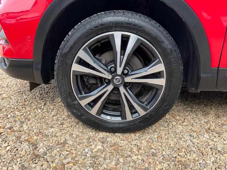 2018 Nissan Qashqai 1.3 DiG-T N-Connecta 5dr HATCHBACK PETROL Manual