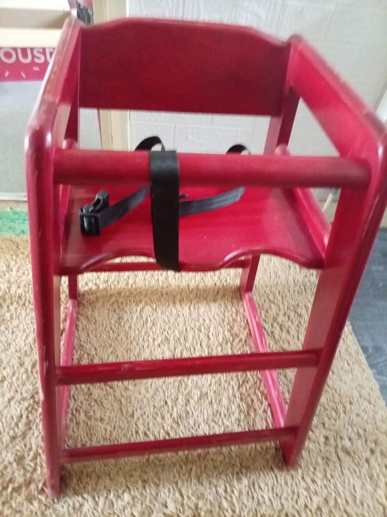 Wooden high chair 