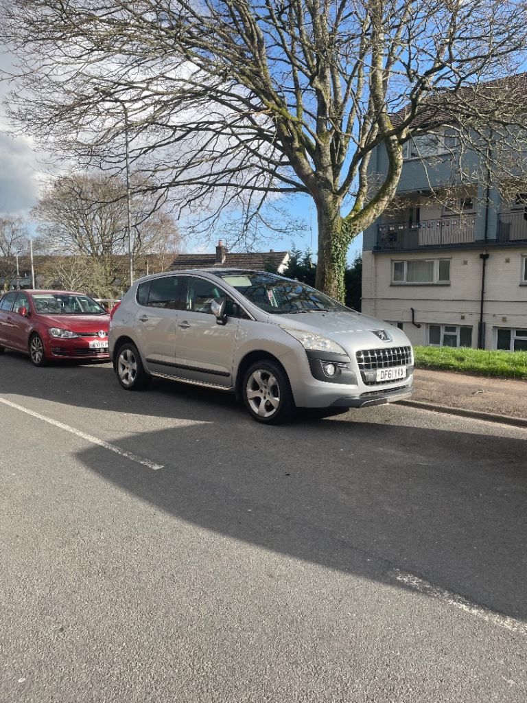 Peugeot, 3008, Hatchback, 2011, Manual, 1560 (cc), 5 doors