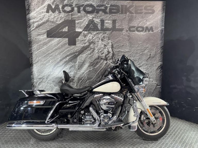 HARLEY DAVIDSON ELECTRA GLIDE POLICE 2016