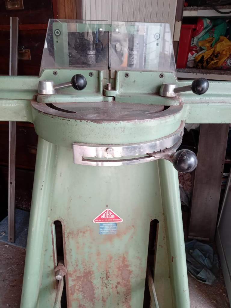 PICTURE FRAME MACHINE