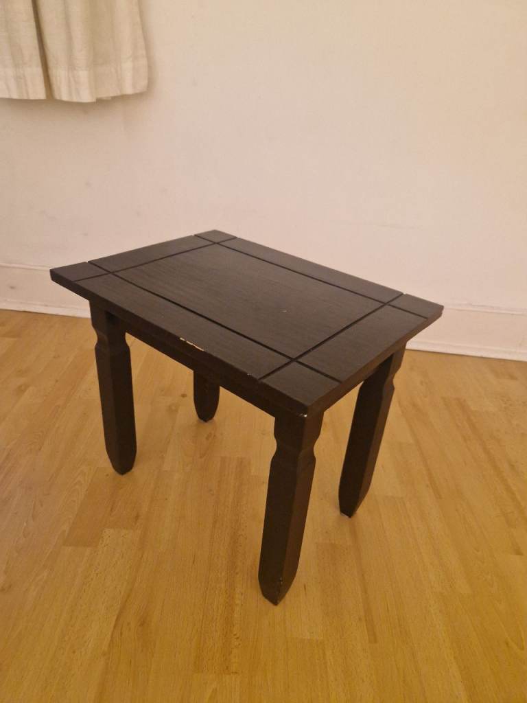 Cute, black coffee table
