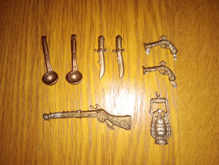 Playmobil 'gold' spares bundle (8 items)