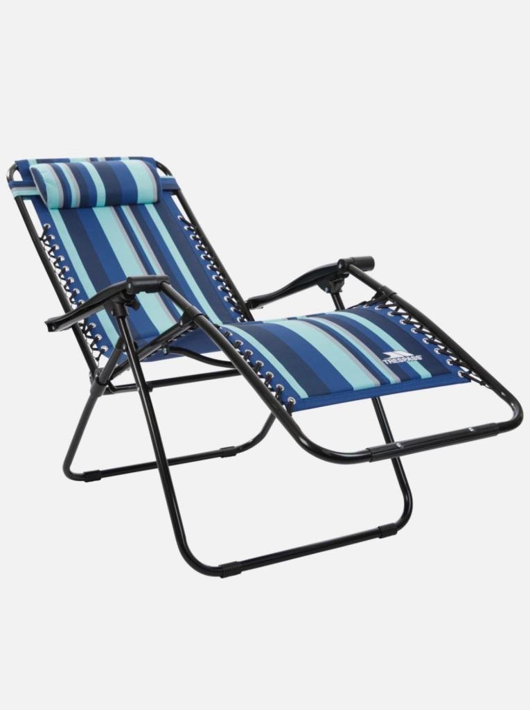 2X Trespass Padded Reclining Sun Lounger Summer Pool Patio Outdoors Garden Chair Zero Gravity