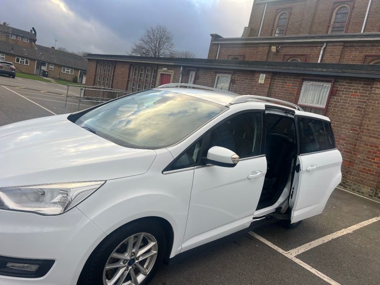 2016 Ford grand Cmax 7 seater 