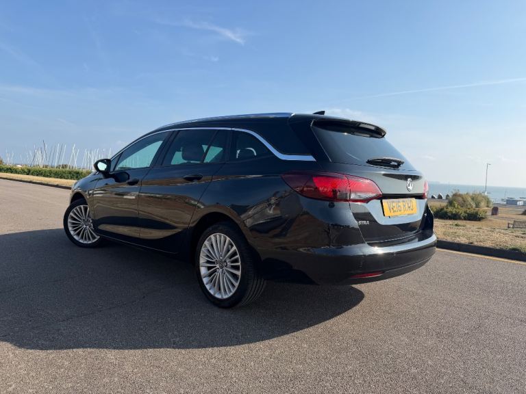 Vauxhall, ASTRA, Estate, 2016, Manual, 1598 (cc), 5 doors
