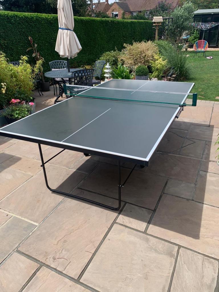 Table Tennis Table 