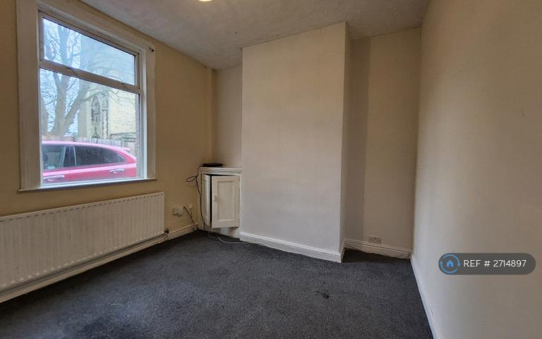 2 bedroom house in Schofield Street, Leigh, WN7 (2 bed) (#2714897)