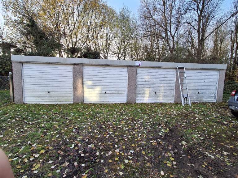 Garage To Rent near Marlborough & Tidworth