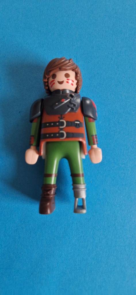 PLAYMOBILE FIGURE. HICCUP. EXCELLENT CONDITION.