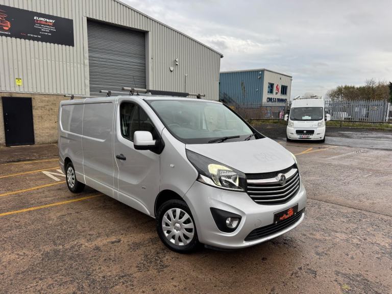 2015 Vauxhall Vivaro 1.6 CDTi 2900 BiTurbo ecoFLEX Sportive L2 H1