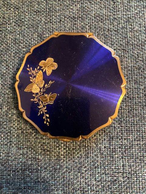 Vintage Stratton compact with mirror, blue with butterflies patent no 764125