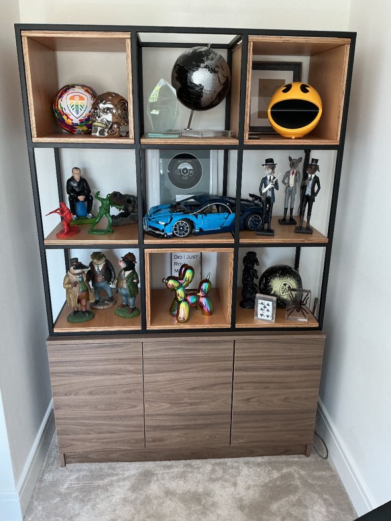Office Storage Bookcase Display Cabinet with grid presentation