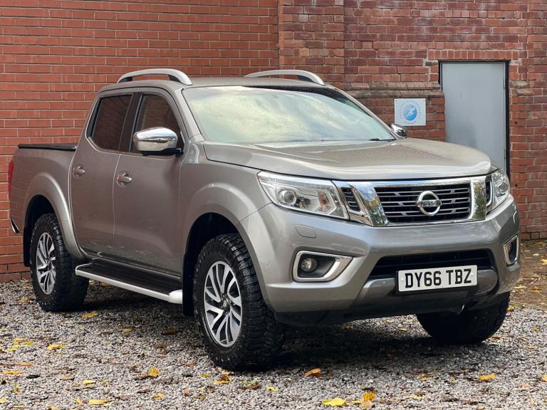 2016 Nissan Navara Double Cab Pick Up Tekna 2.3dCi 190 4WD PICK UP DIESEL Manual