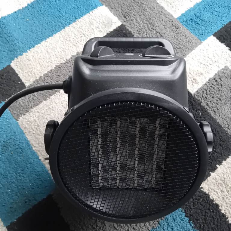 Compact Black Electric Fan Heater – Good Condition