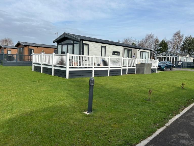Static caravan for sale at Manor House holiday park Victory Lakewood lodge 42x14