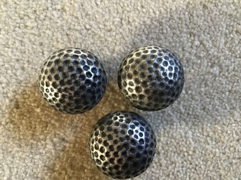 Cupboard knobs and handles