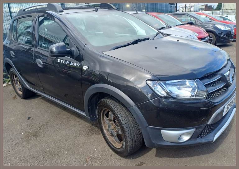 DACIA Sandero Stepway 2015 1.5 dCi Laureate Euro 5 5dr