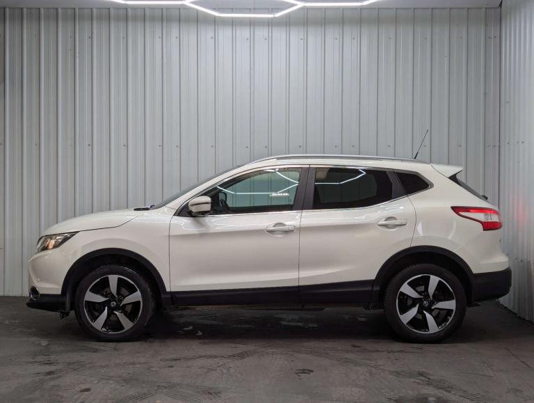 2015 Nissan Qashqai 1.5 Qashqai N-Tec+ dCi 5dr SUV Diesel Manual
