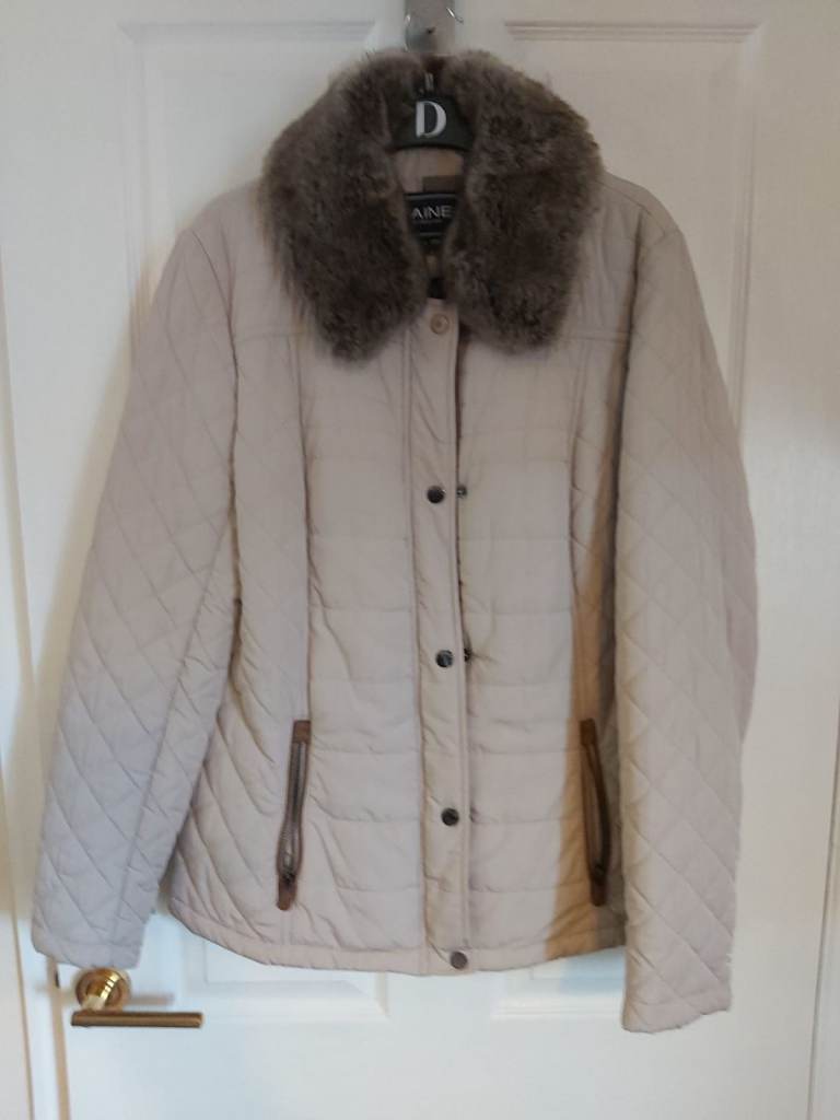 image for Lovely ladies jacket with removable faux fur collar