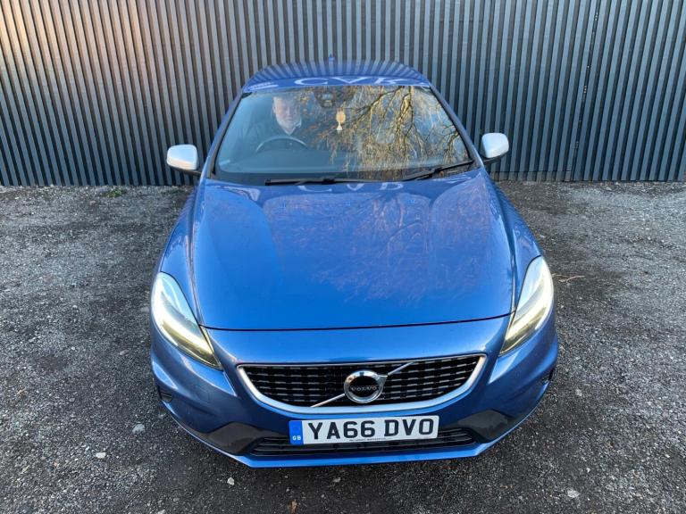 2016 Volvo V40 D2 [120] R DESIGN Nav Plus 5dr HATCHBACK DIESEL Manual