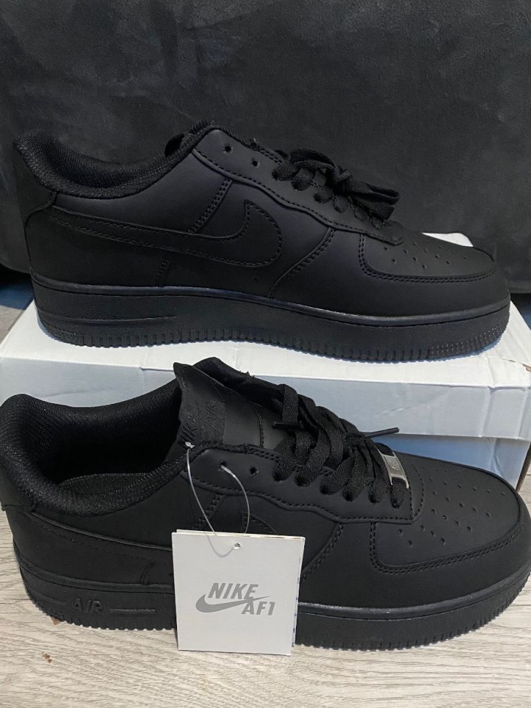 Nike Air Force 1 Low ‘07 Black Size 9 UK