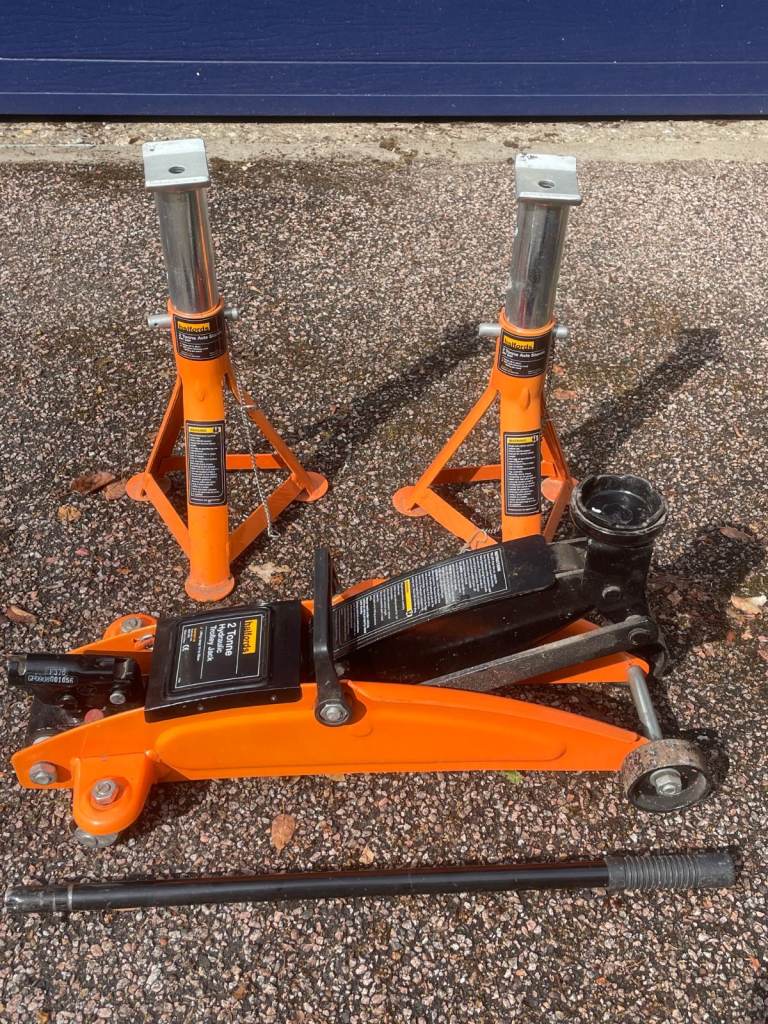 Car maintenance equipment