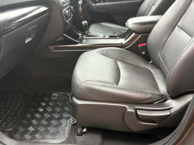 2013 Kia Sorento 2.2 CRDi KX-2 5dr Auto [Sat Nav] ESTATE DIESEL Automatic