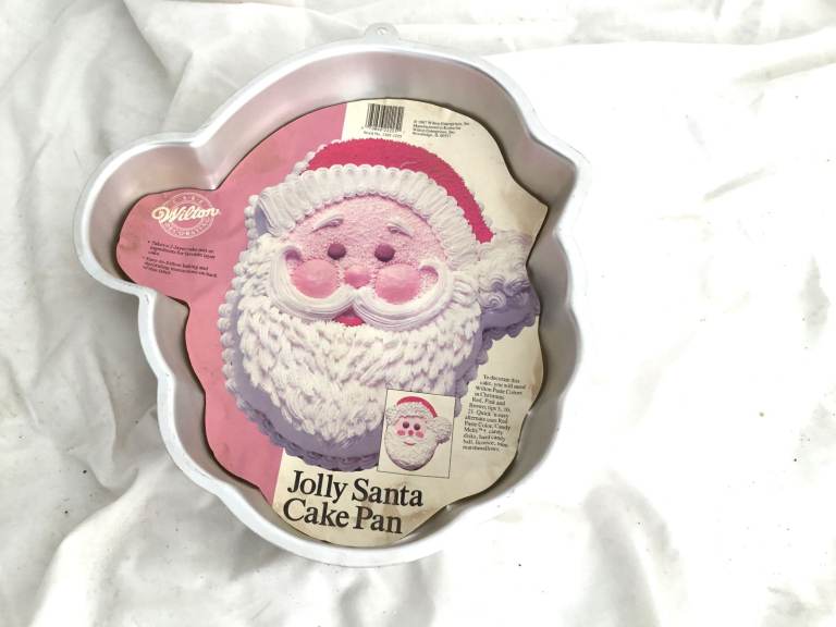 NEW Santa Farther Christmas Cake Tin approx 315mm x 275mm