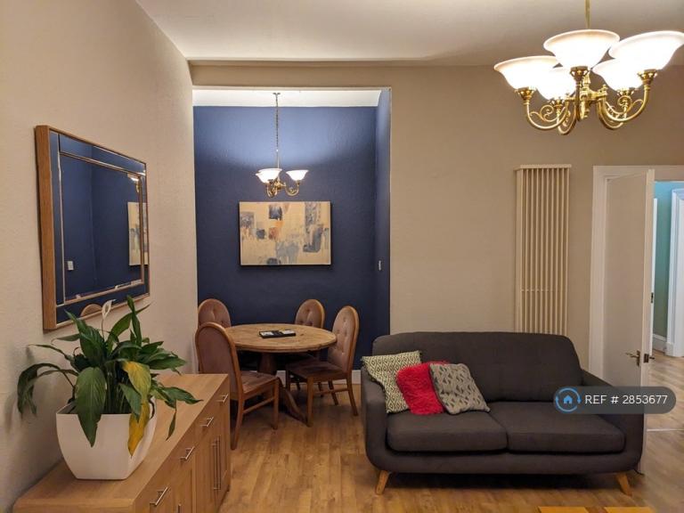 3 bedroom flat in King Street, Aberdeen, AB24 (3 bed) (#2853677)