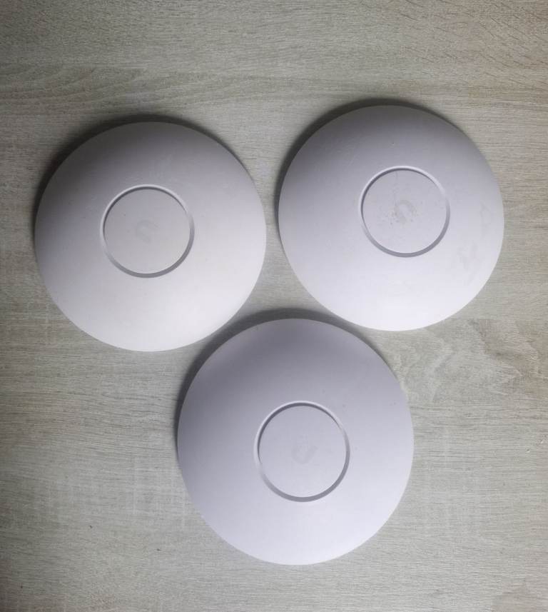 Joblot 3× Ubiquiti Networks White UniFi Ap Ac LR Indoor Access Point