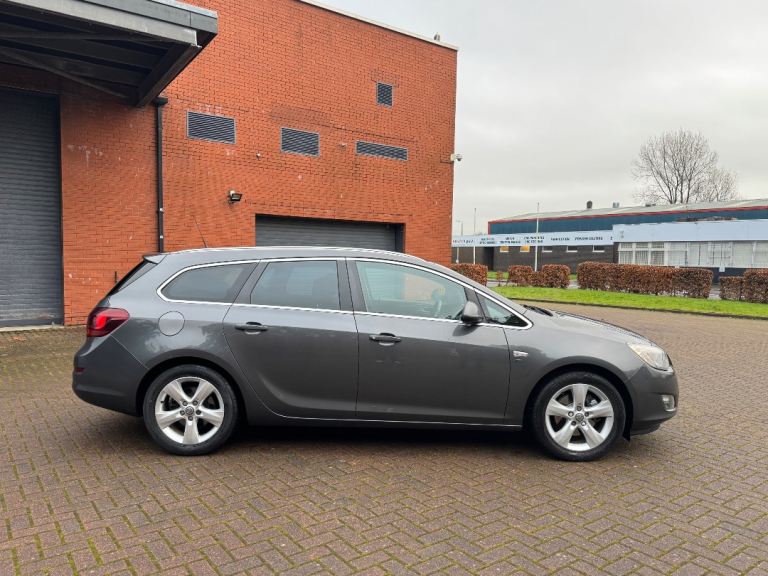 2012 Vauxhall Astra Sri 2.0 CDTI 163bhp Estate, Years Mot 