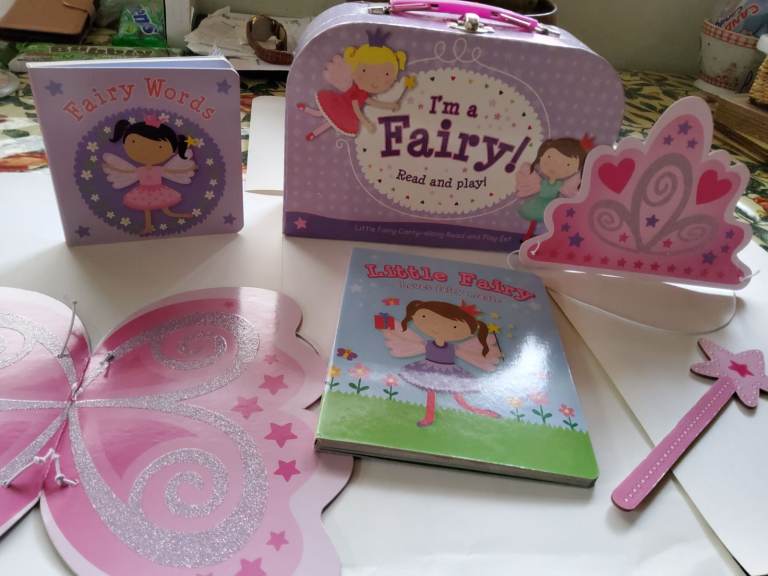 Fairy Set in small suitcase (New)