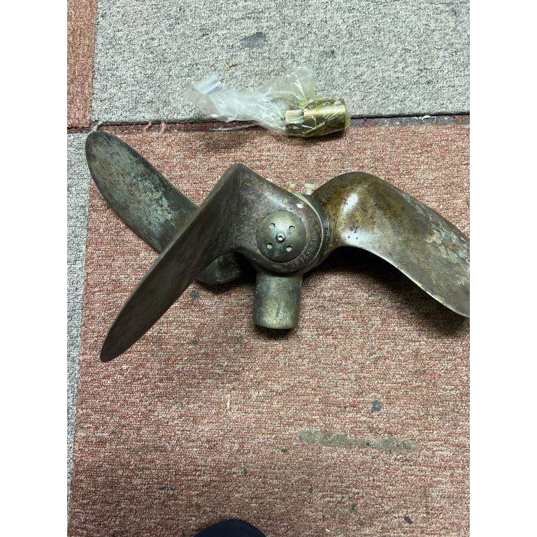 Brunton feathering propeller to suit 25 mm shaft