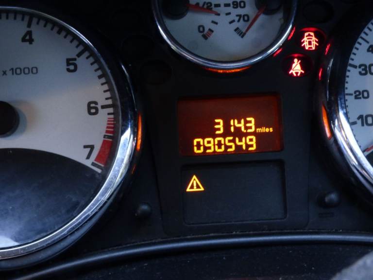 Peugeot 207cc 1600 petrol spares / repair