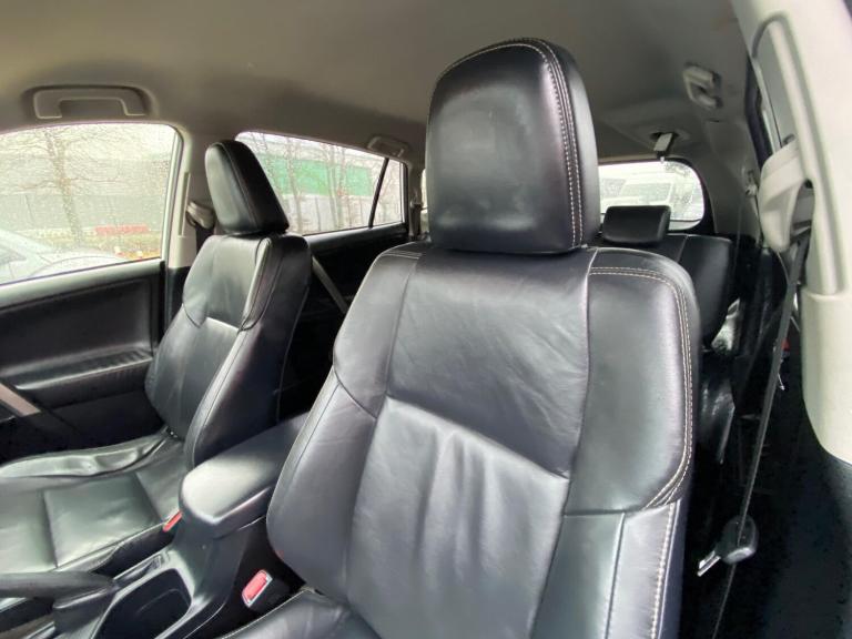 2013 Toyota RAV4 2.2 D-4D Invincible 4WD Euro 5 5dr ESTATE Diesel Manual