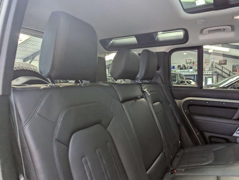 2021 Land Rover Defender 2.0 Defender SE Auto 4WD 5dr SUV Petrol Automatic