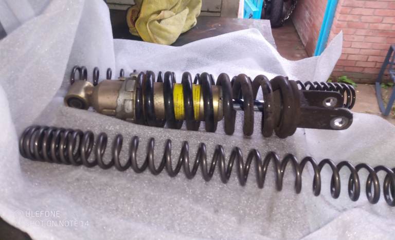 Suzuki GSF 1200 bandit gen 1 springs 