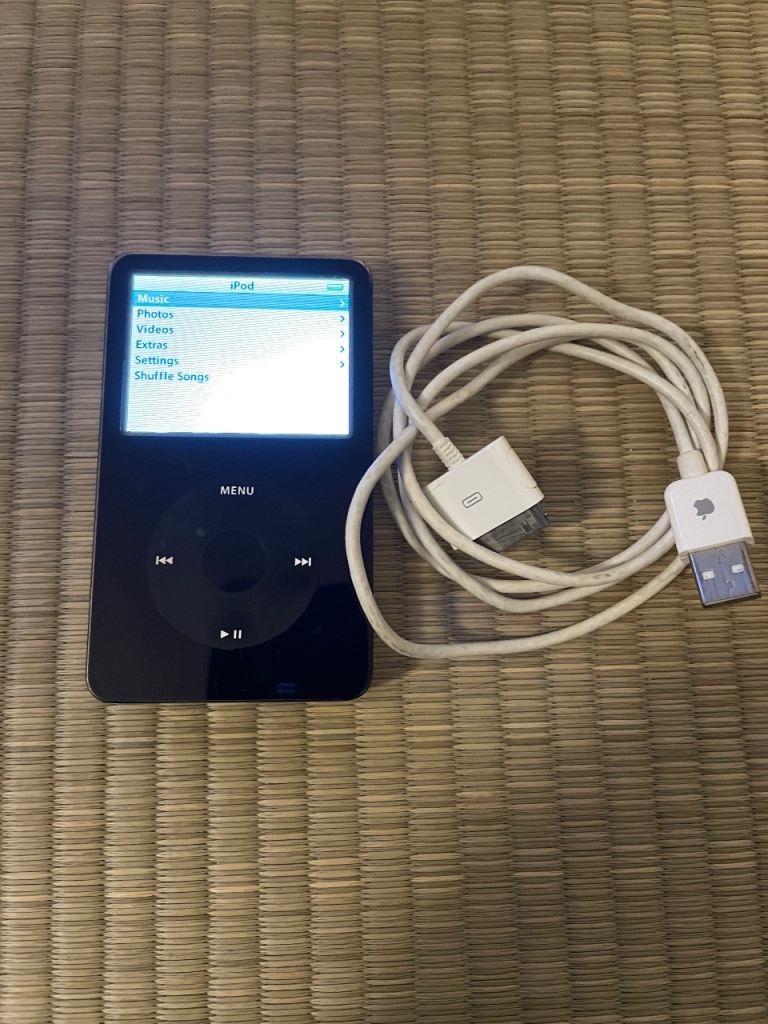 Apple iPod Classic 5th Gen (Video) - 60GB - Black - Wolfson DAC