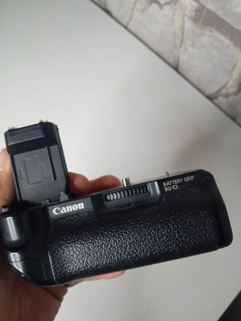 Canon BG-E3 Battery Grip For DSLR - 350D or 400D