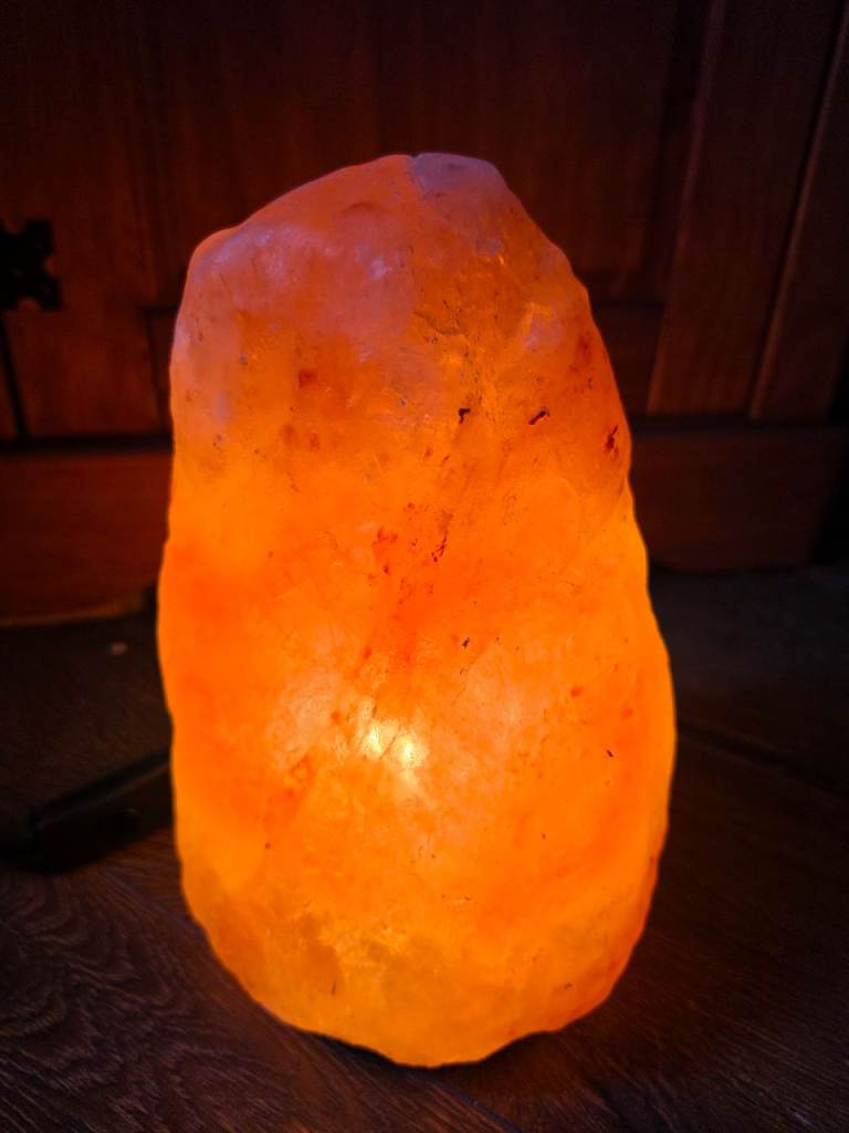 Himalayan Salt Lamp – large