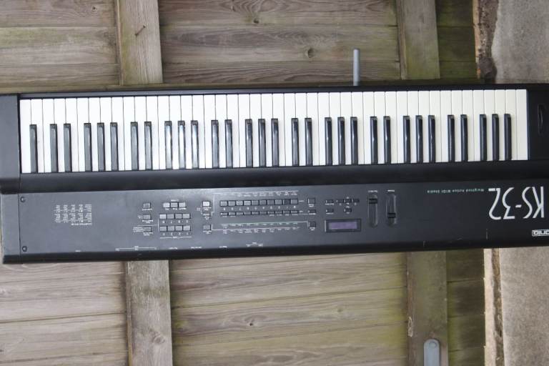 Ensoniq KS32 Keyboard