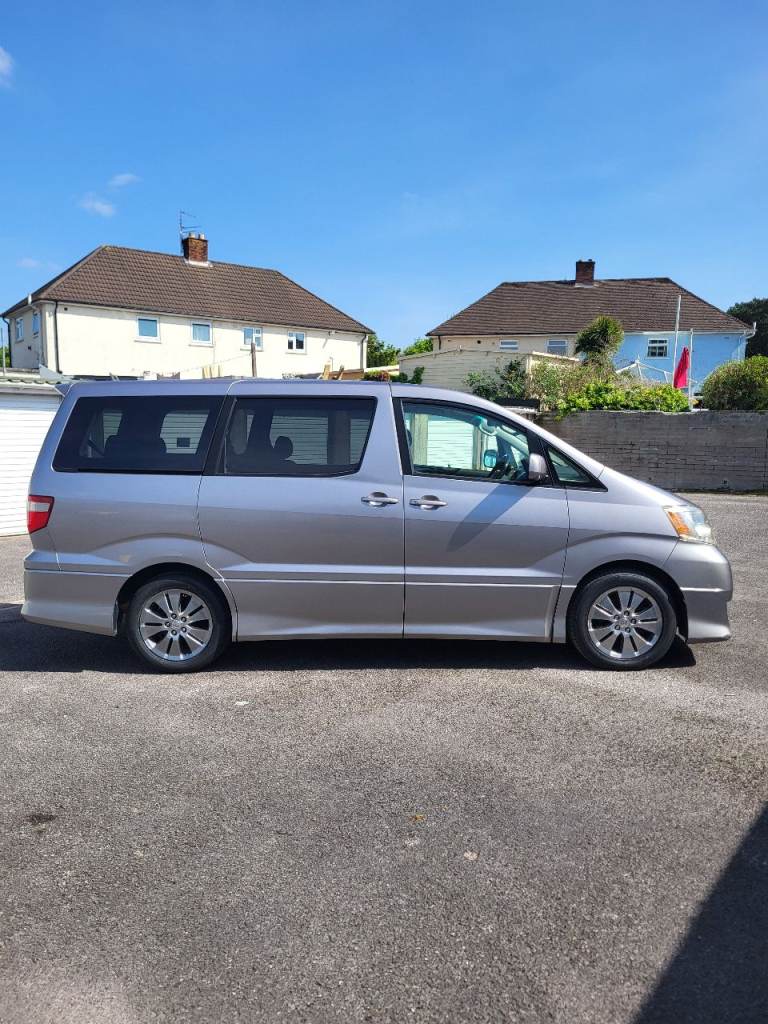 Toyota Alphard 2003 very low mileage!