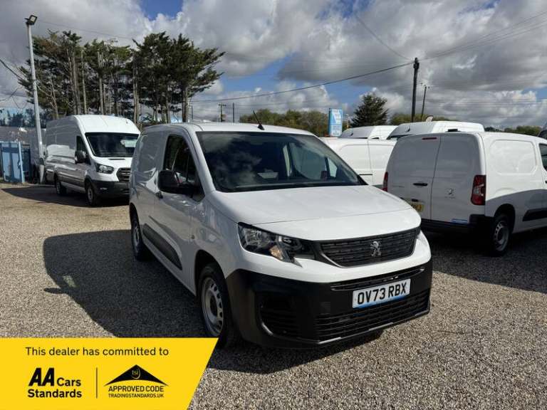 Peugeot Partner BLUEHDI PROFESSIONAL PREMIUM PLUS L1 AIR CON SAT NAV CRUISE CON