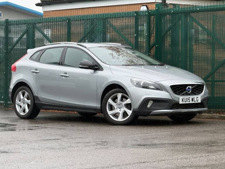 2015 Volvo V40 Cross Country 2.0 D4 Lux Nav Hatchback 5dr Diesel Manual Euro 6 (s/s) (190 ps) Hat...