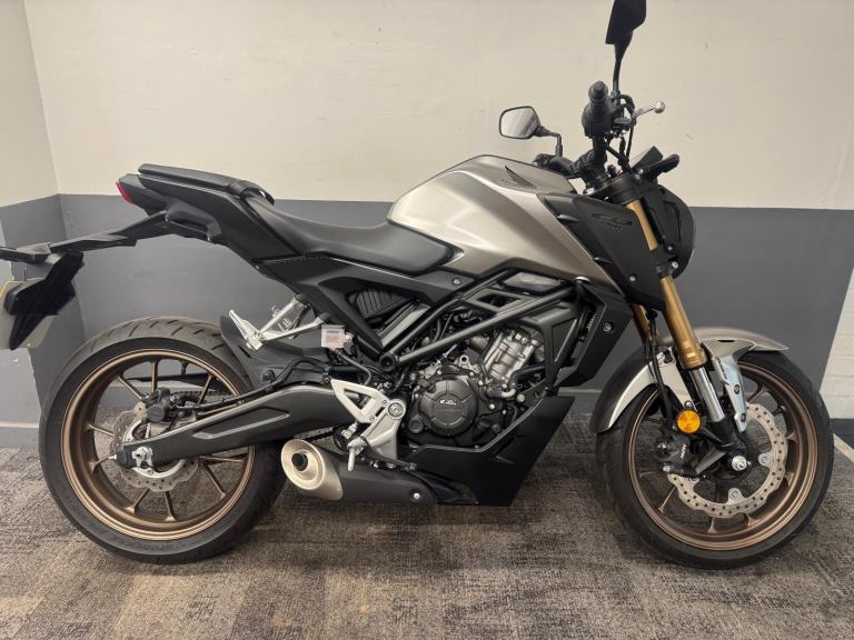 2024 HONDA CB125R 125 LEANER LEGAL- LOW MILES--NATIONWIDE DELIVERY- FINANCE