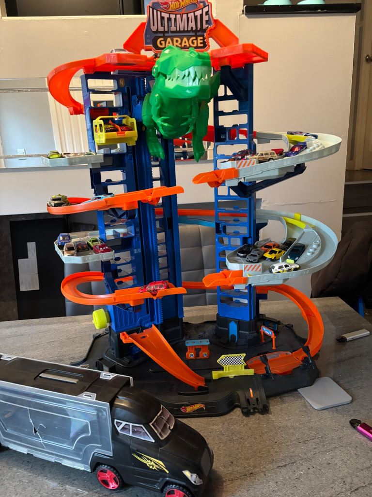 Hot wheels 
