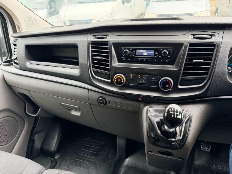 2018 Ford Transit Custom 2.0 TDCi 105ps Low Roof Van PANEL VAN DIESEL Manual