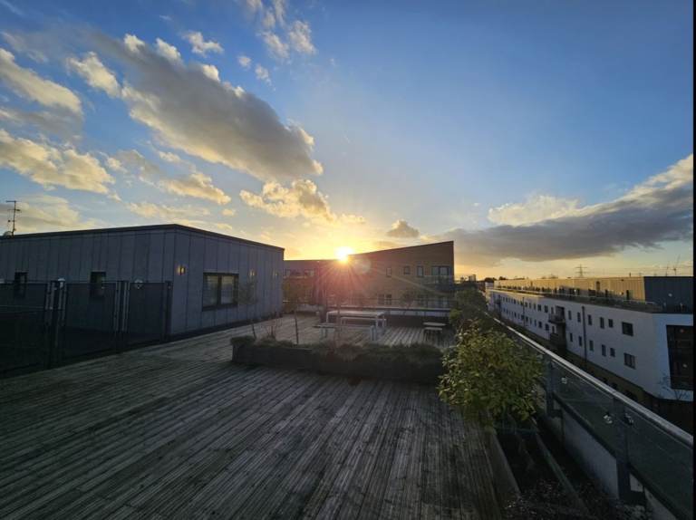 Beautiful double room, huge private terrace.